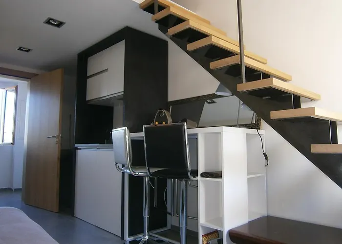 U Palazzinu Lägenhet *